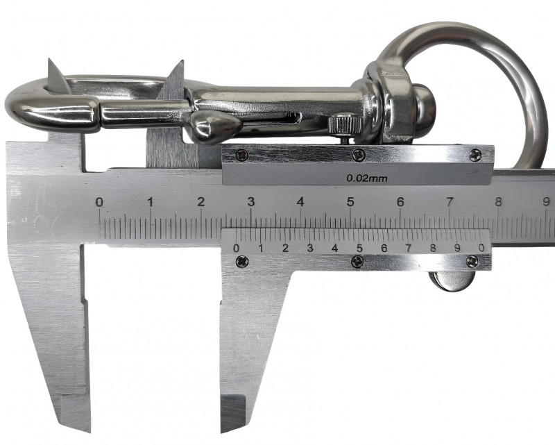 Внутренняя длина карабина - 2.7см.