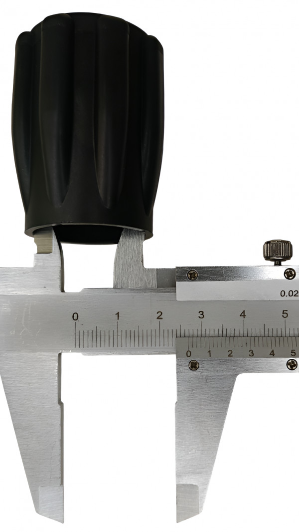 Внутренний посадочный диаметр - немного меньше 2.7см.