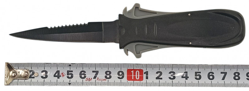 Длина лезвия - около 9см.