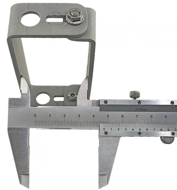 Высота максимально возможного зазора под руку - 4.7см.