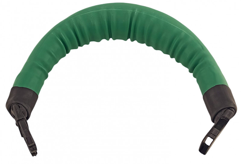 Внутри мелкая дробь, заключенная в достаточно прочную резиновую оболочку.