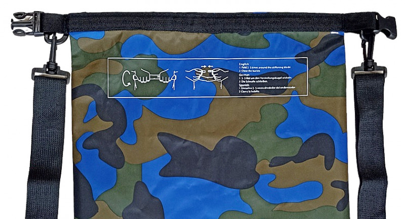 Верх мешка сворачивается на 2-3 оборота, создает надежный барьер и обеспечивает многократное использование без потери герметичности.