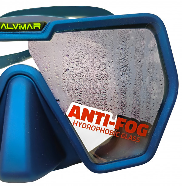 Внутренняя поверхность линз защищена запатентованной технологией «ANTI-FOG» от запотевания. Пусть фирменная наклейка на стекле вас не смущает, снимите ее и забудете про запотевание!