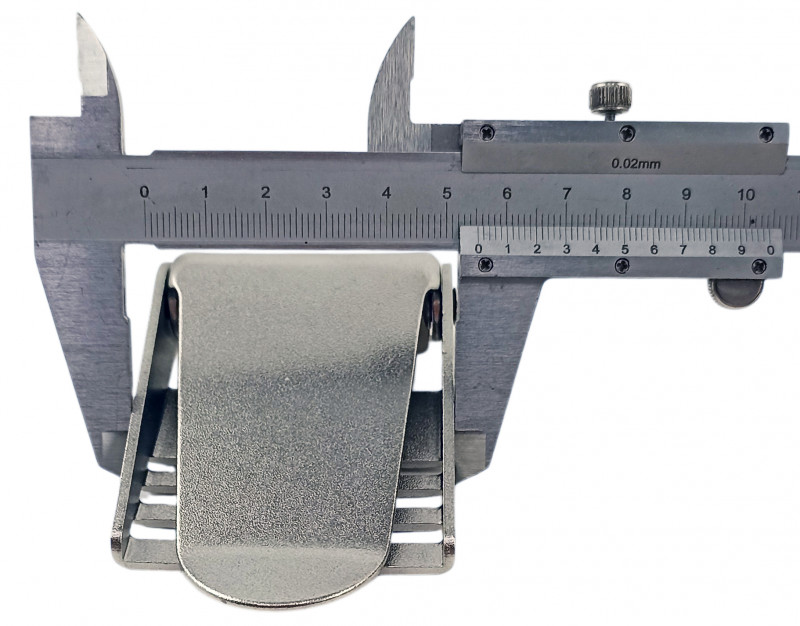 Ширина пряжки - 5.5см.