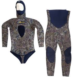 Бывший в употреблении гидрокостюм для подводных охотников или фридайверов, а также любящих холодную воду аквалангистов, состояние костюма хорошее.