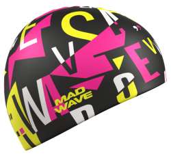 Черная шапочка с яркими буквами - хороший вариант для всех пловцов от мала до велика.