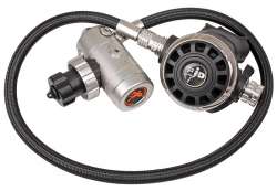 Современный, надежный, продуманный до мелочей комплект регулятора FANDIVER F3 DIN + D4 - идеальный спутник ваших погружений от рекреации до техно в любой воде. Этот «китаец» с американскими корнями по русскому запросу уже завоевал сердца очень многих дайверов.