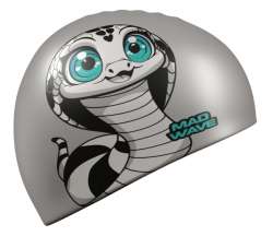 Счастливая змейка на серебристой шапочке желает вам хороших тренировок.