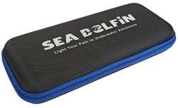 Профессиональный фирменный бокс, в котором поставляются большинство фонарей фирмы DELFIN в Россию. Подойдет для хранения и их транспортировки фонаря, а также других полезных вам аксессуаров.