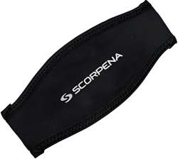 Профессиональный компактный оголовник на ремешок вашей любимой маски от популярного подводного бренда SCORPENA, выдержанный в черных классических тонах.
